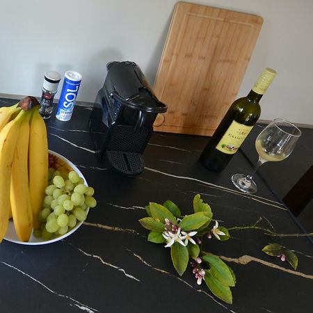 Villa Kadinela, 200M From Kamenjak, Huge Quiet Garden With Barbecue, 2 New Kitchens Premantura Luaran gambar