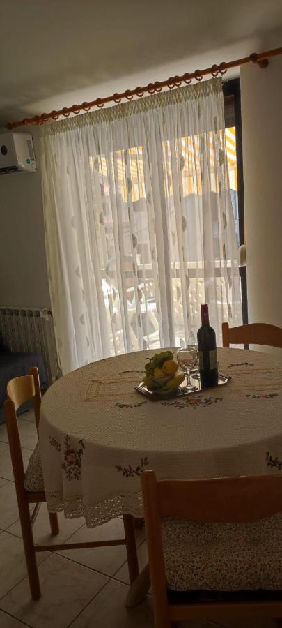 Villa Kadinela, 200M From Kamenjak, Huge Quiet Garden With Barbecue, 2 New Kitchens Premantura Luaran gambar