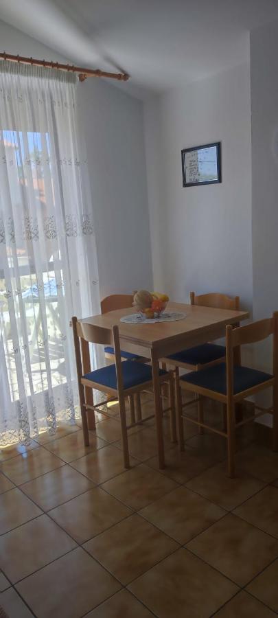 Villa Kadinela, 200M From Kamenjak, Huge Quiet Garden With Barbecue, 2 New Kitchens Premantura Luaran gambar