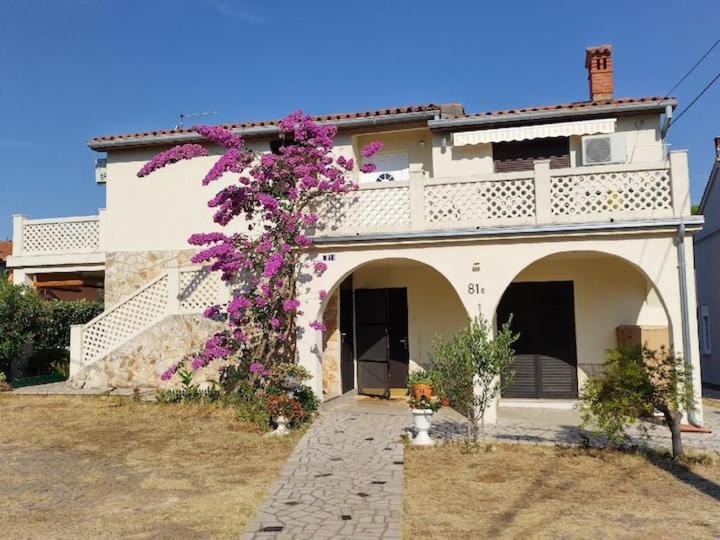 Villa Kadinela, 200M From Kamenjak, Huge Quiet Garden With Barbecue, 2 New Kitchens Premantura Luaran gambar