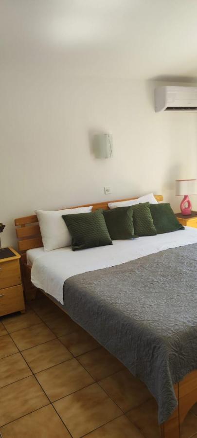 Villa Kadinela, 200M From Kamenjak, Huge Quiet Garden With Barbecue, 2 New Kitchens Premantura Luaran gambar
